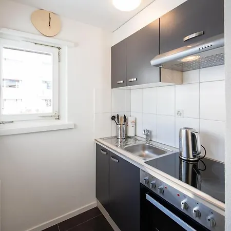 Apartment Agrimonia - Möbilierte Mit Balkon Davos