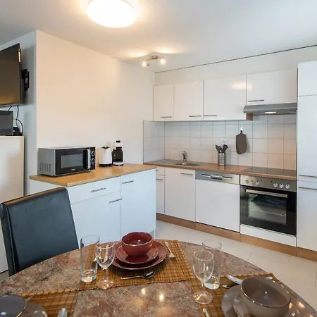 Agrimonia - Möbilierte Mit Balkon Apartment *