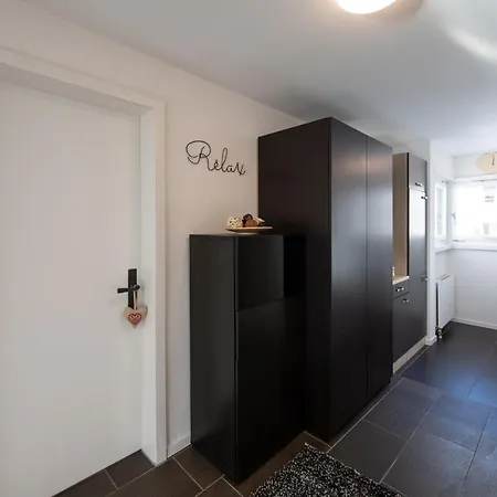 Agrimonia - Moebilierte Mit Balkon Apartment