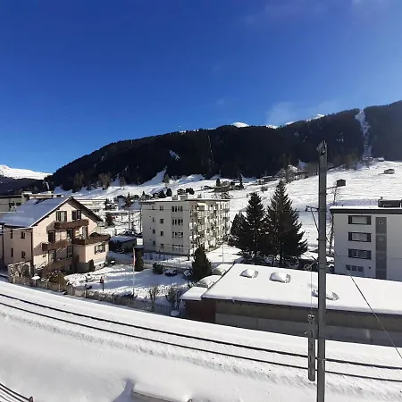Agrimonia - Moebilierte Mit Balkon Apartment Davos