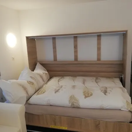 Apartment Agrimonia - Möbilierte Mit Balkon Davos