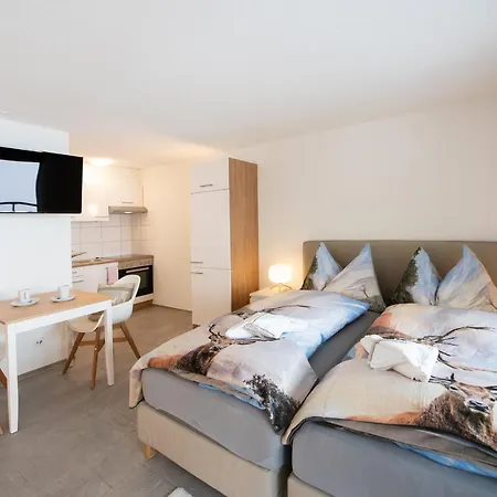 Apartment Agrimonia - Moebilierte Mit Balkon
