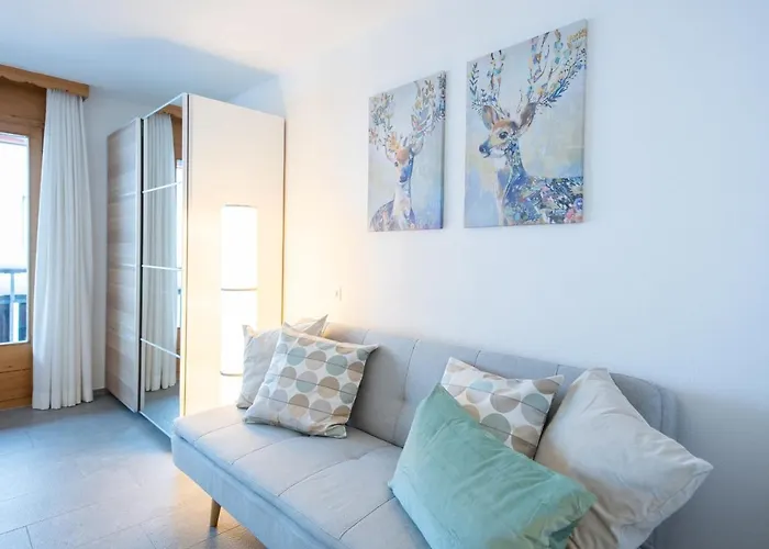 Agrimonia - Möbilierte Mit Balkon Apartment