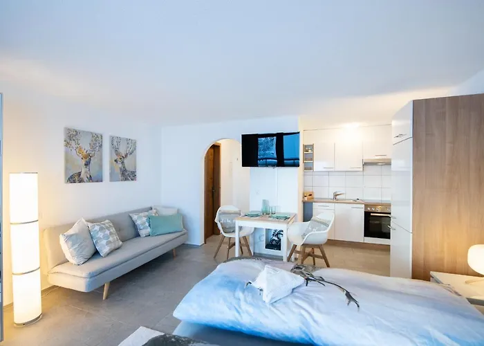 Agrimonia - Möbilierte Mit Balkon Apartment Davos