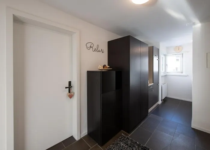 Agrimonia - Moebilierte Mit Balkon Appartement