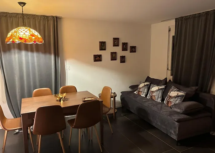 Apartment Agrimonia - Möbilierte Mit Balkon