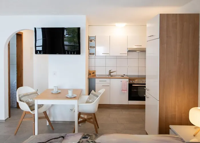 Agrimonia - Möbilierte Mit Balkon