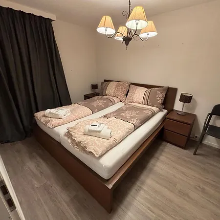 Agrimonia - Moebilierte Mit Balkon 다보스